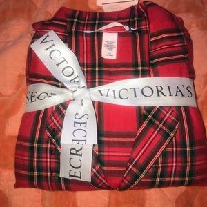 Victoria’s Secret Flannel Pajamas NWT Large